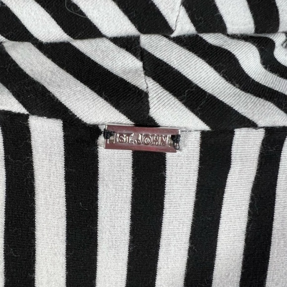 ST.JOHN Luxury Viscose Black And White Striped Tunic Top With Cowl Neck - Picture 9 of 16